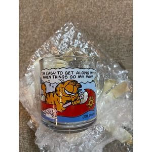 Rare VINTAGE 1978 McDonald's Garfield & Odie Collectors Glass Cup Jim Davis
